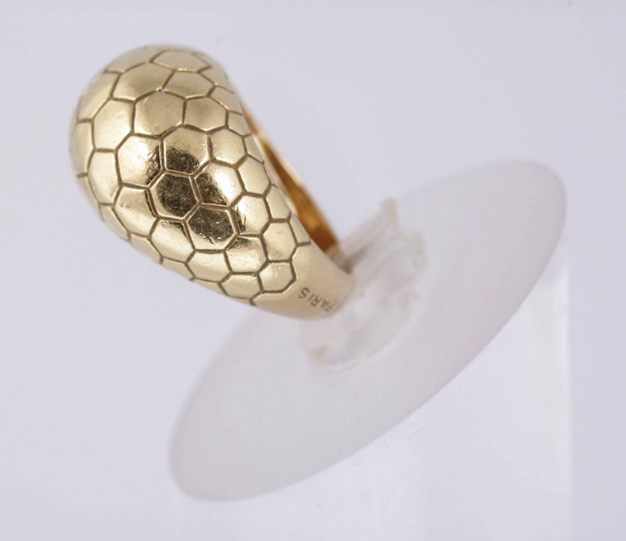 O.J. Perrin Gold Dress Ring In Excellent Condition For Sale In London, GB