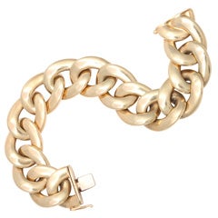 Gold curbed open link bracelet Gold curbed open link bracelet