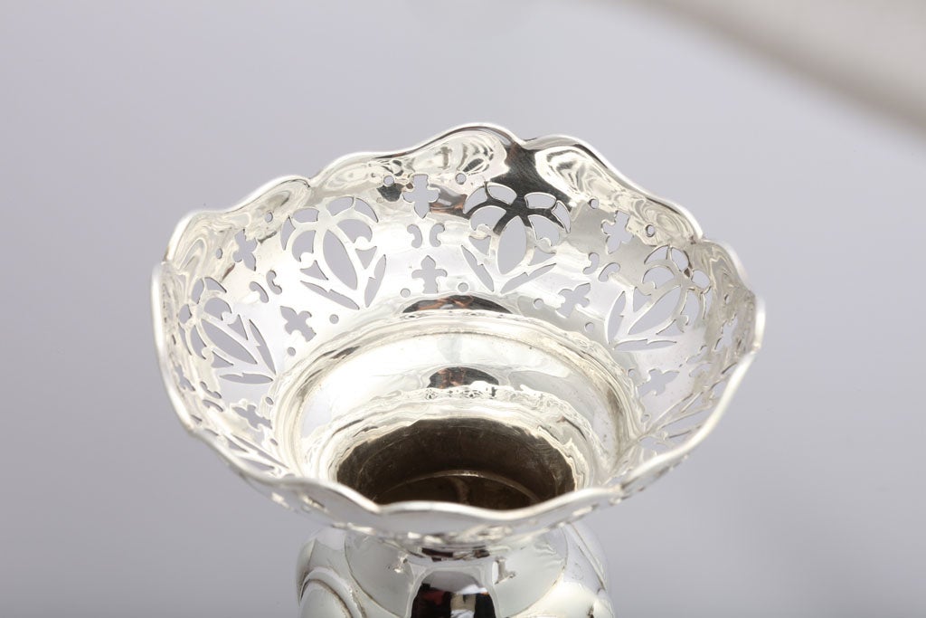 Women's or Men's Magnificient English Edwardian Pierced Sterling Epergne / Vase