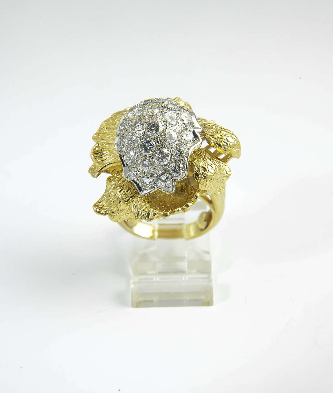 1960s Large Flower Diamond Gold Statement Ring For Sale 3