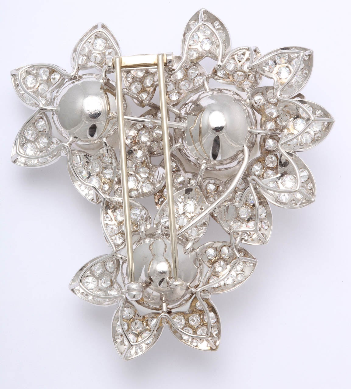 Diamond South Sea Pearl Gold Floral Pin Brooch In Excellent Condition In New York , NY