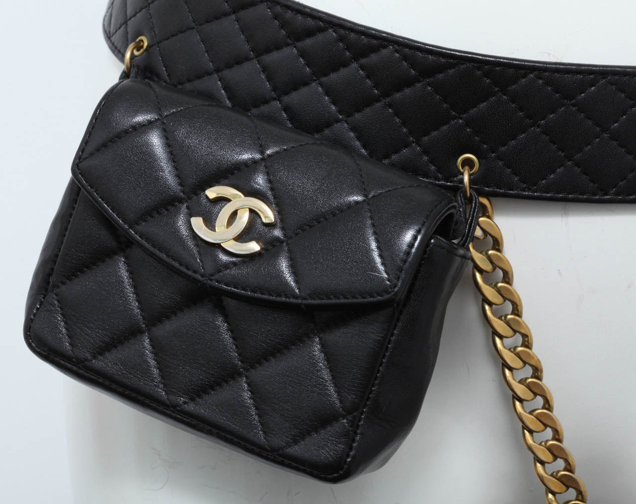 Women's Vintage Chanel Belt with Pack and Gold Chain