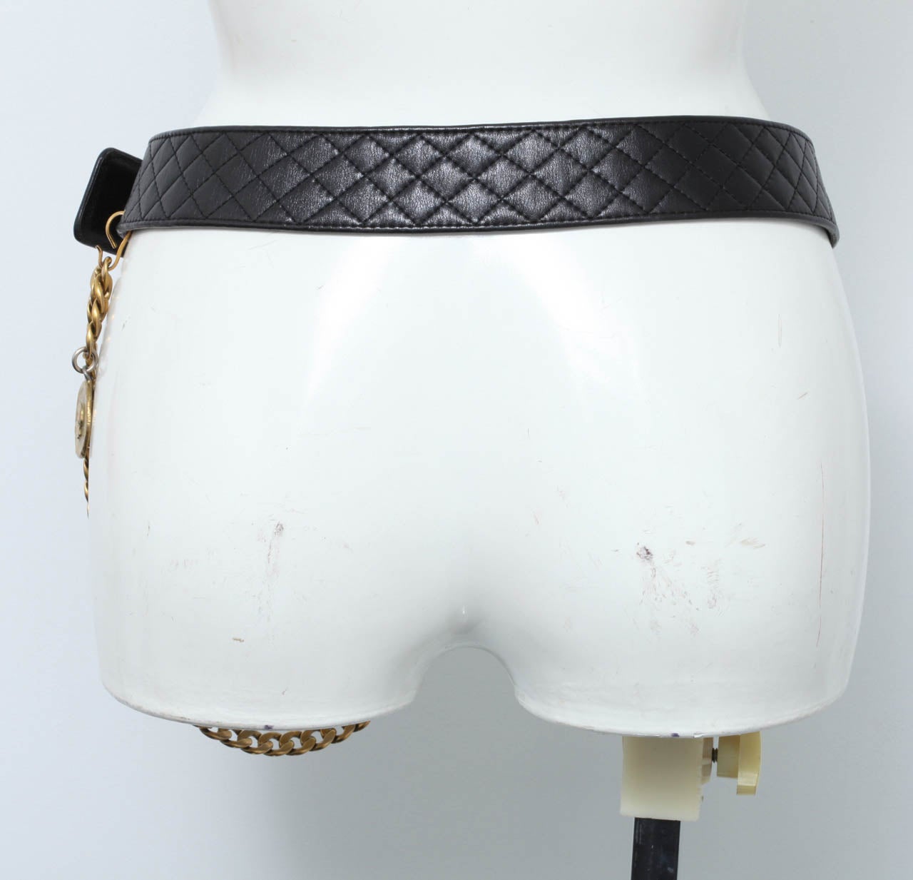 Vintage Chanel Belt with Pack and Gold Chain 4