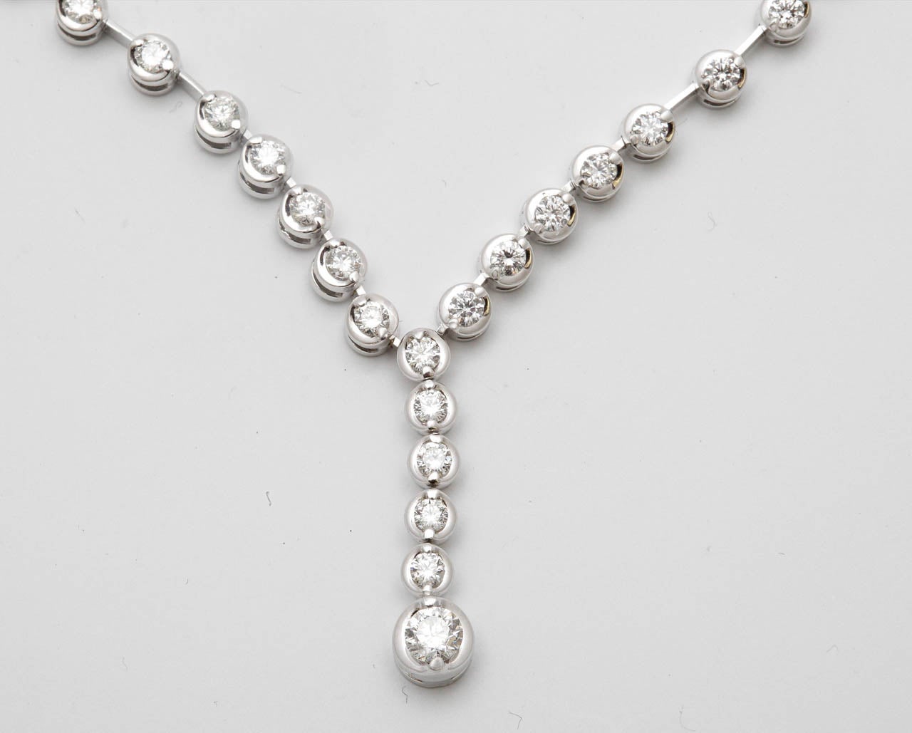 Diamond White Gold Necklace In Excellent Condition For Sale In Amsterdam, NL