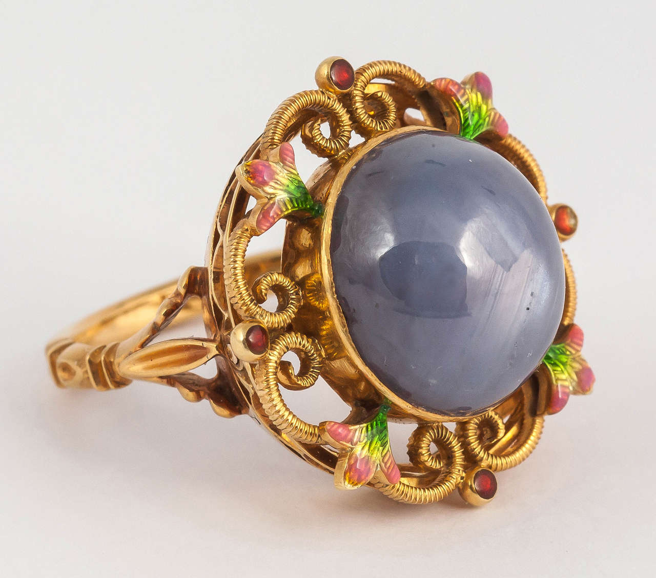 Enamel Star Sapphire Gold Ring For Sale 2