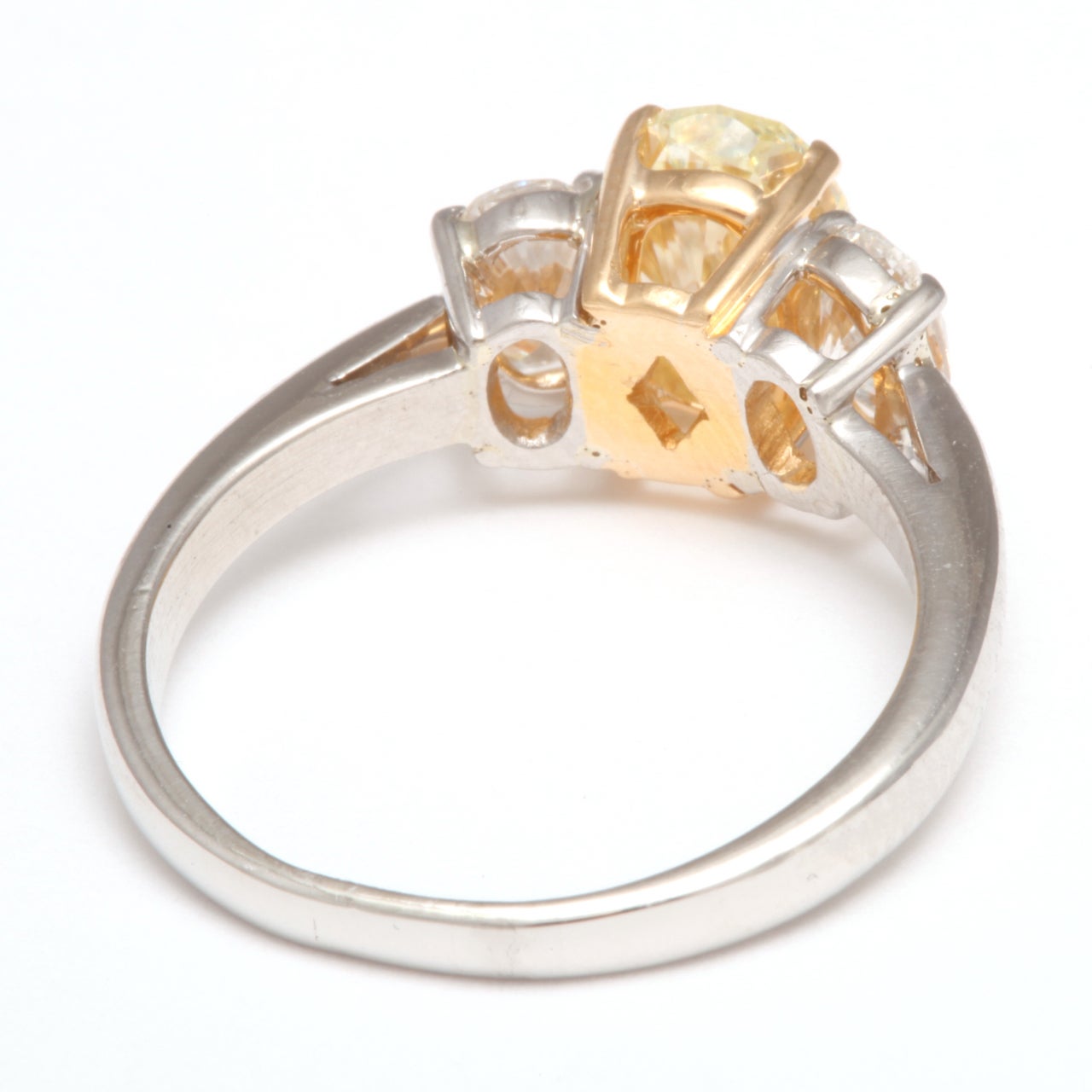 Fancy Light Yellow Diamond Ring, GIA For Sale 2