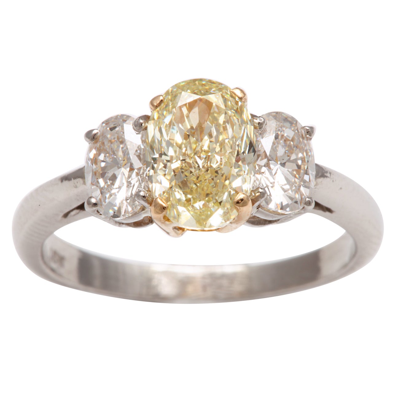 Fancy Light Yellow Diamond Ring, GIA For Sale