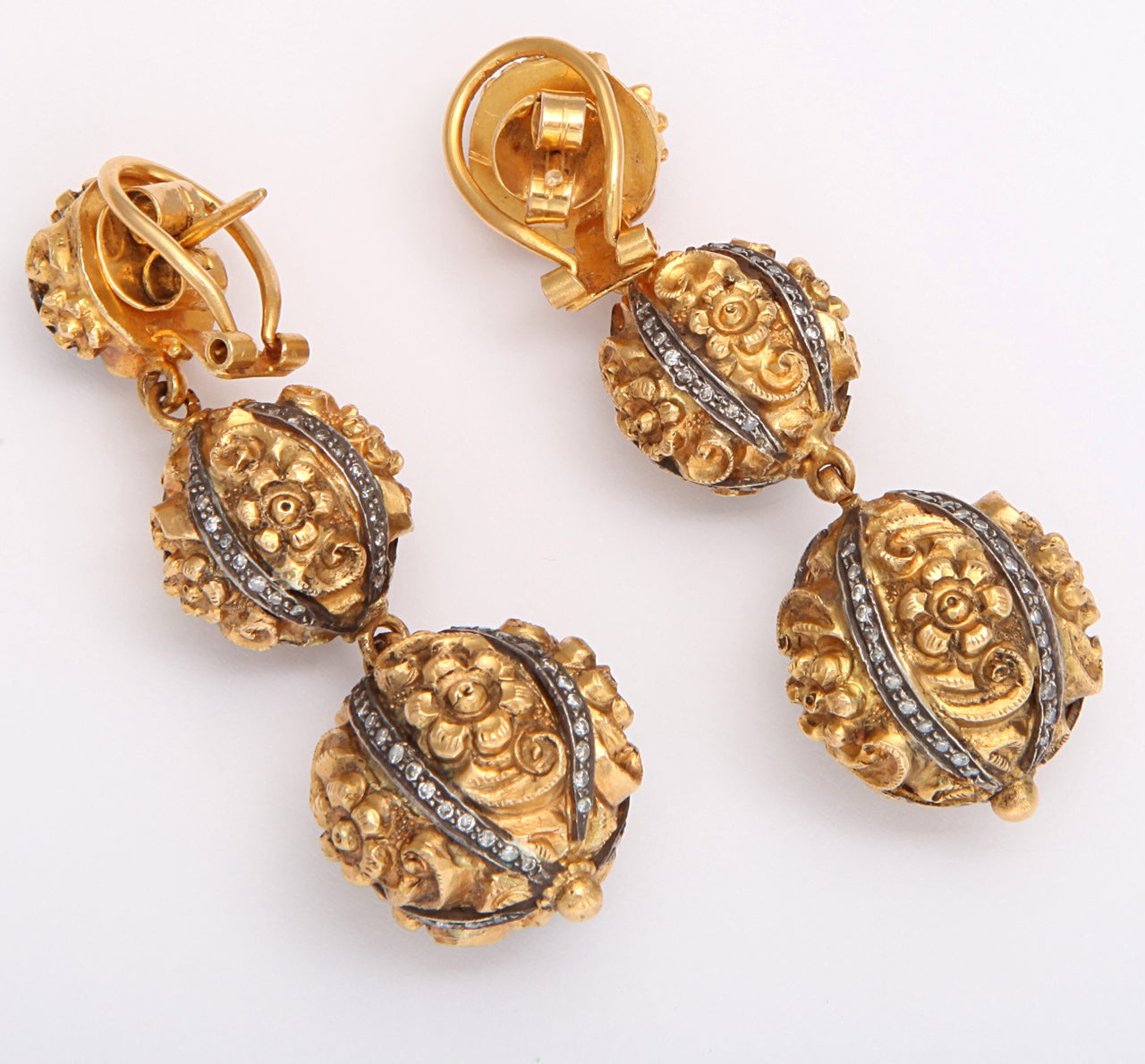 Women's Gold Diamond Topiary Earrings For Sale