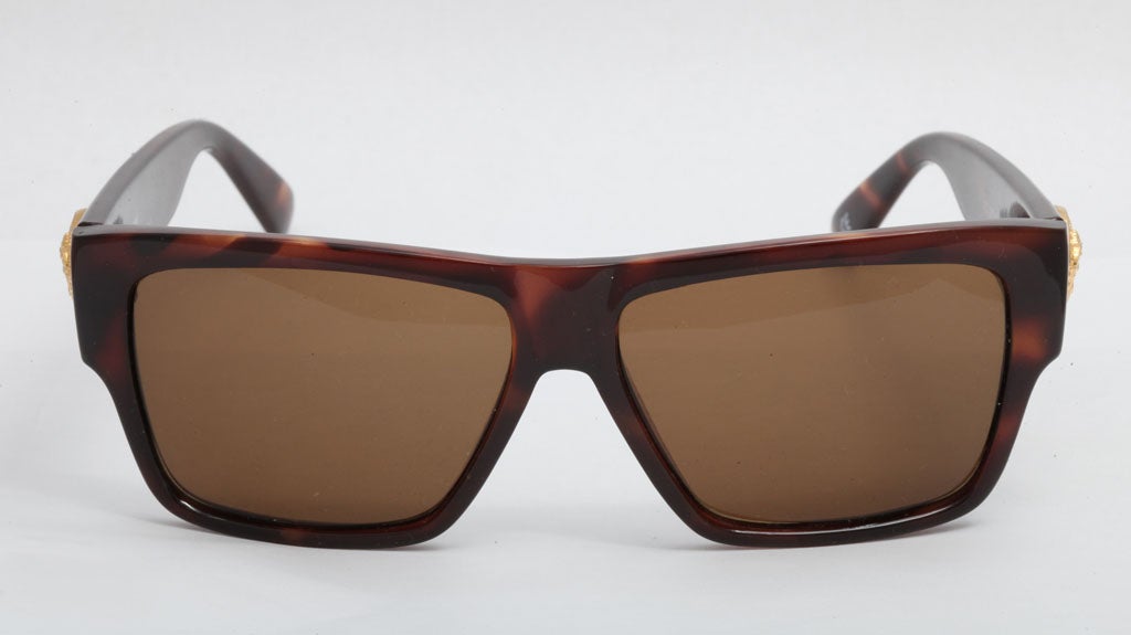 Gianni Versace Tortoise Sunglasses Mod 372/DM For Sale at 1stdibs