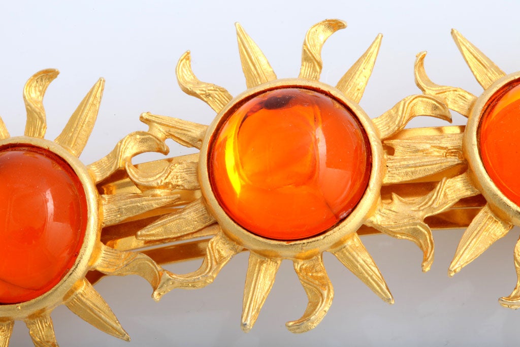 Orange Sun Goldtone Barrette In Excellent Condition In Stamford, CT