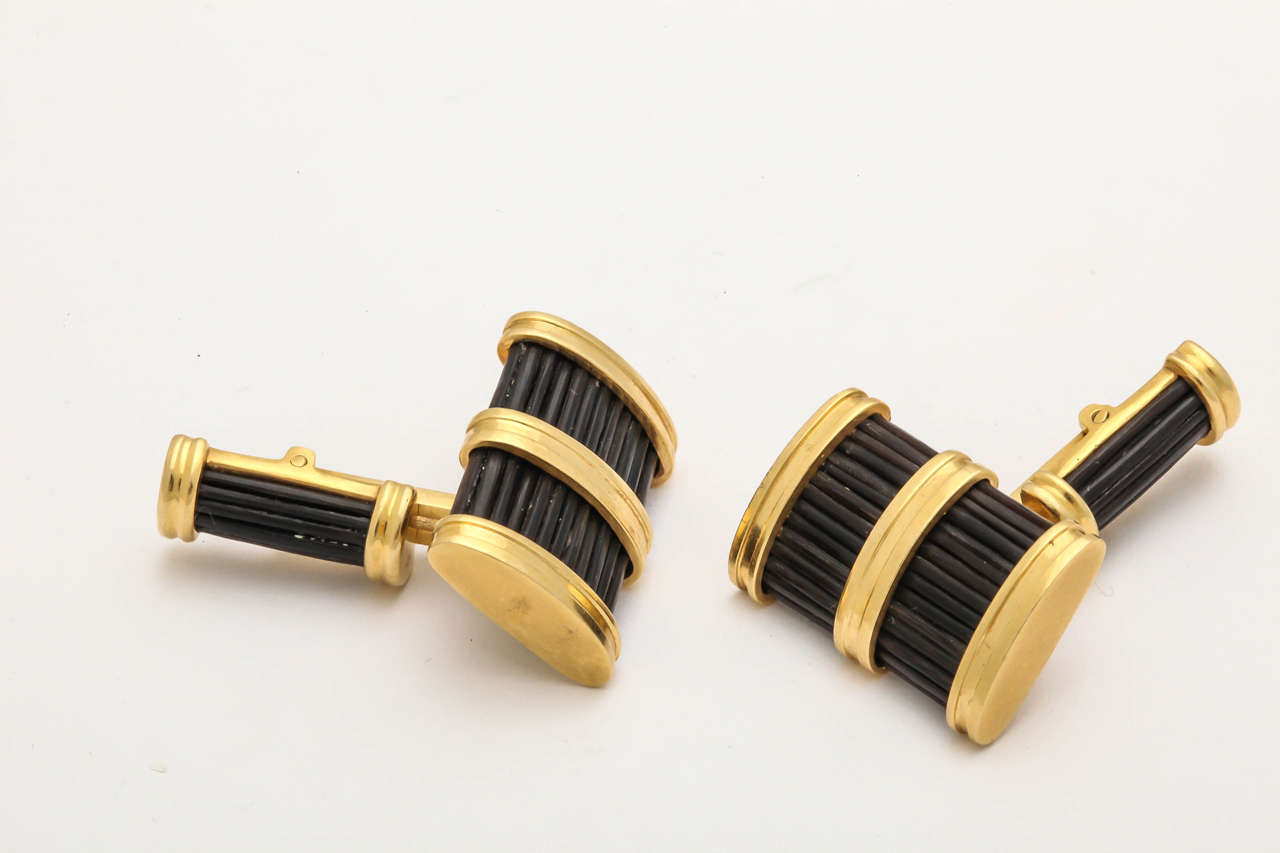 1980s Catherine Zauer Movable Barrel Cut Fluted Onyx Gold Cufflinks 5