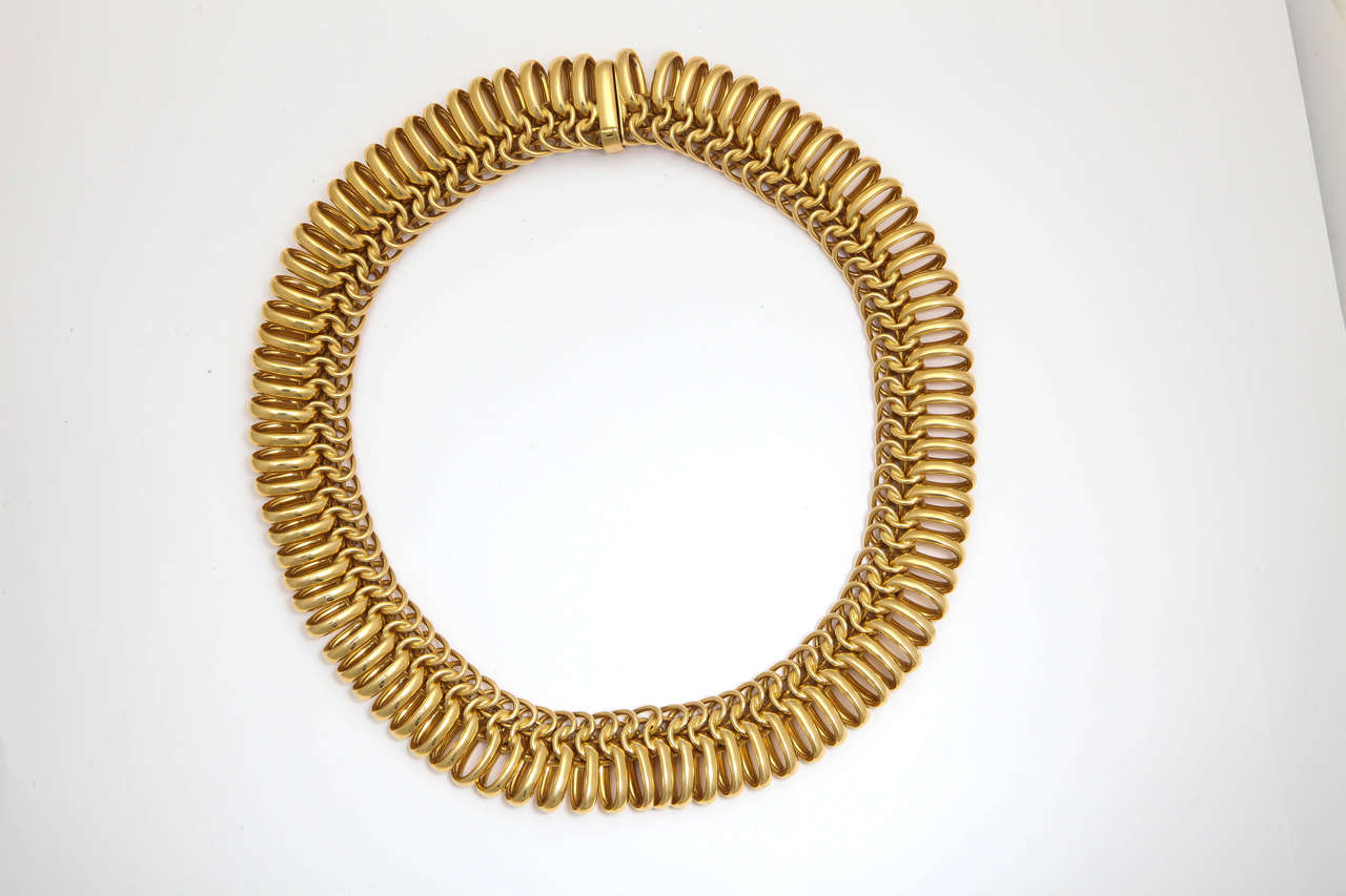 Women's 1980s  Abel & Zimmerman Gold Two Textured Open Spiral Slinky  Necklace