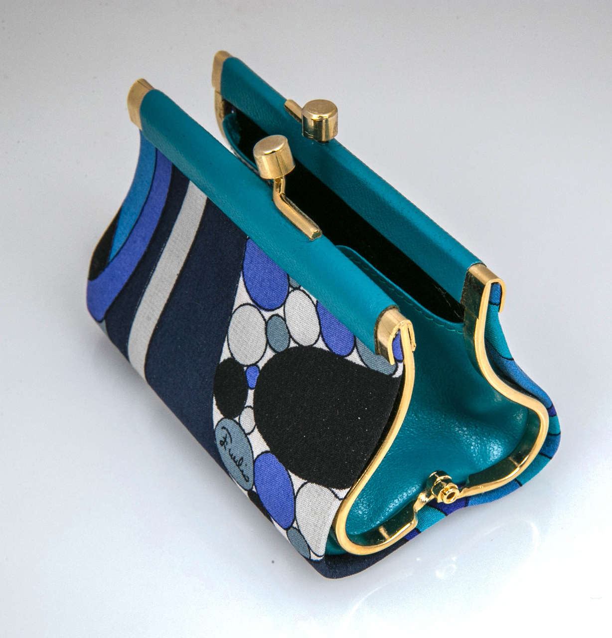 Women's vintage pucci coin purse presented by funky finders