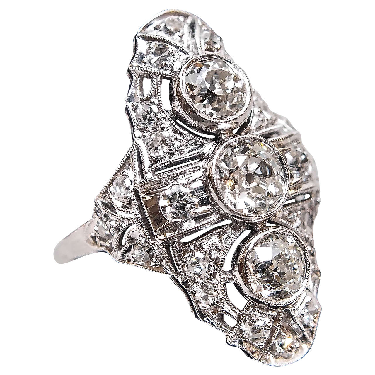 Fabulous Art Deco Diamond Platinum Ring