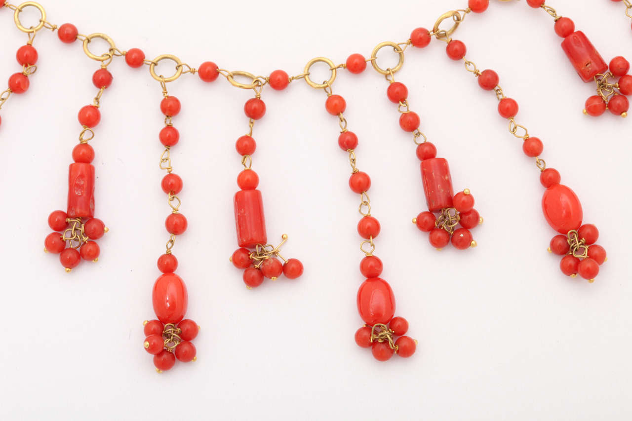 Women's Coral and Gold Wire Necklace For Sale