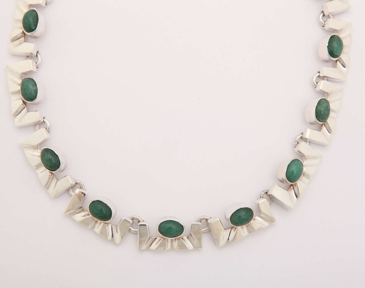 Stunning Aventurine Silver Necklace In Excellent Condition For Sale In TRYON, NC