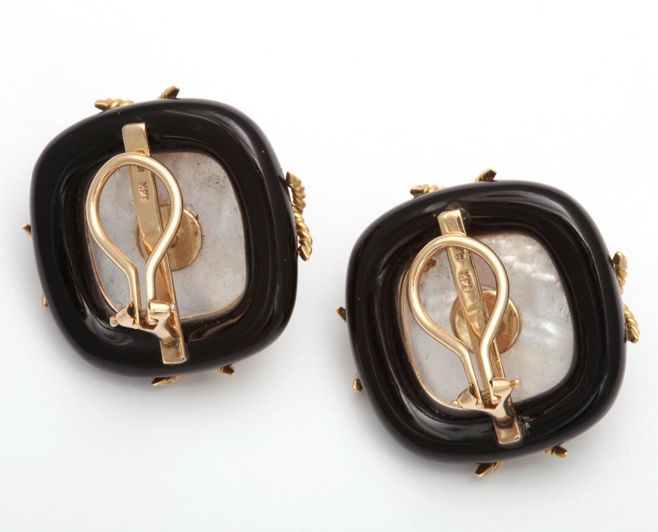 Black Onyx Pearl & Gold Clip on Earrings 1