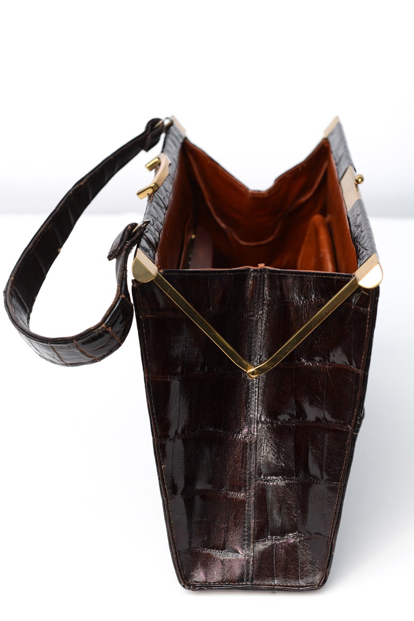 Vintage Vassar Handbag For Sale 3