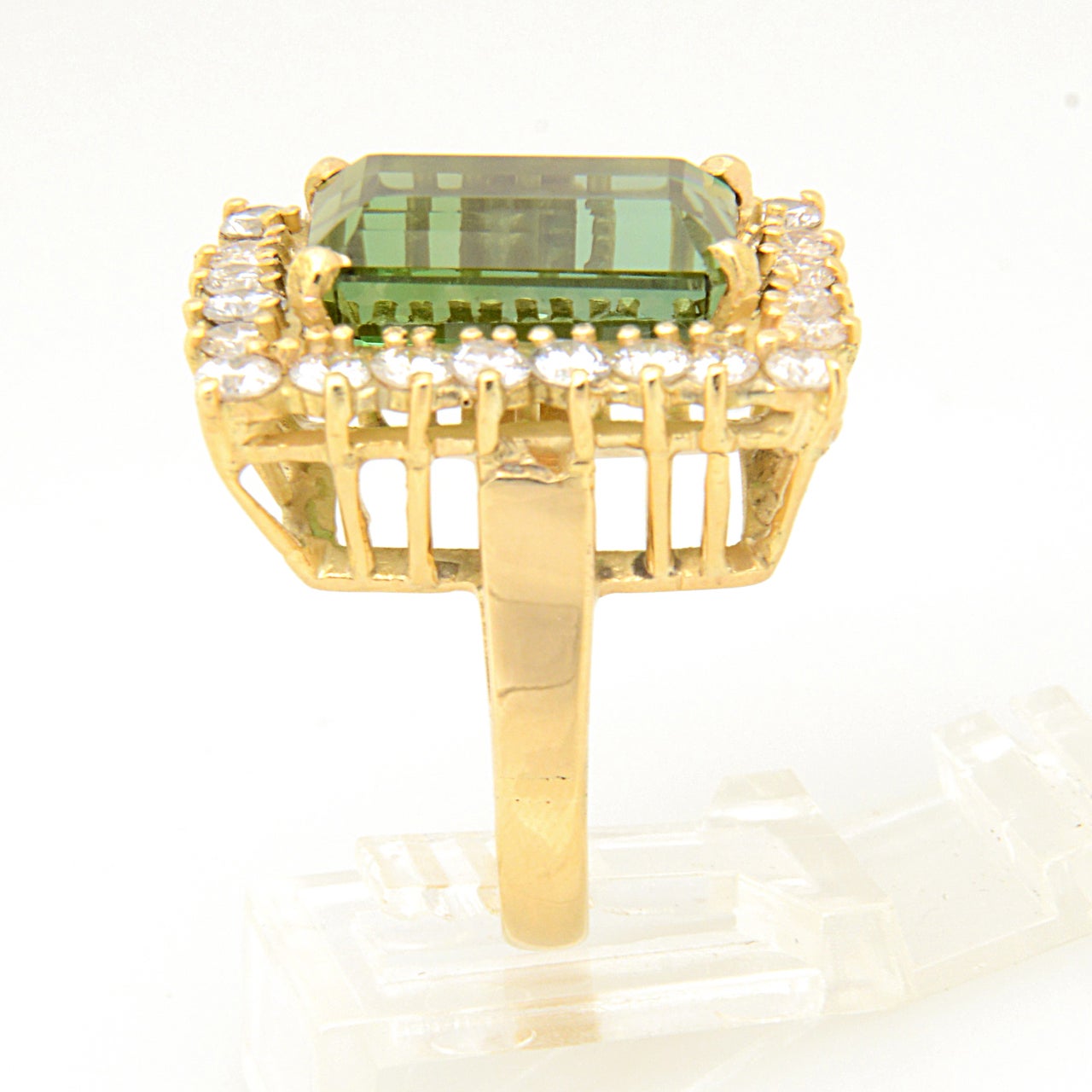 Grüner Turmalin Diamant Gold Cocktail-Ring im Angebot 1