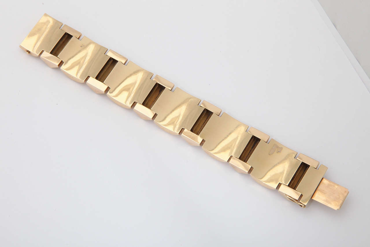 1940s Retro Geometric Gold Bracelet 1
