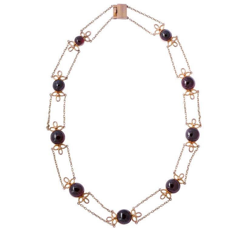 EARLY  CABOCHON GARNET &GOLD NECKLACE