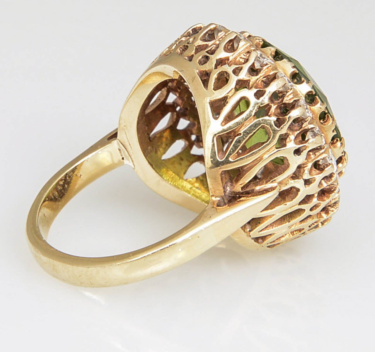 Large Peridot Diamond Gold Cocktail Ring Over 15 Carat For Sale 1