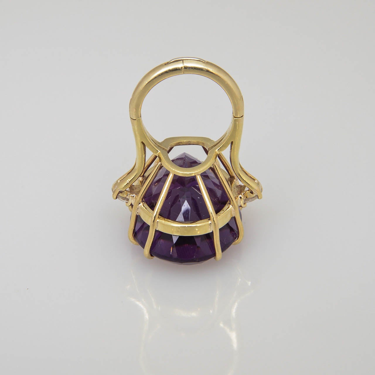 1970s Large Amethyst and Diamond Gold Cocktail Ring For Sale 3