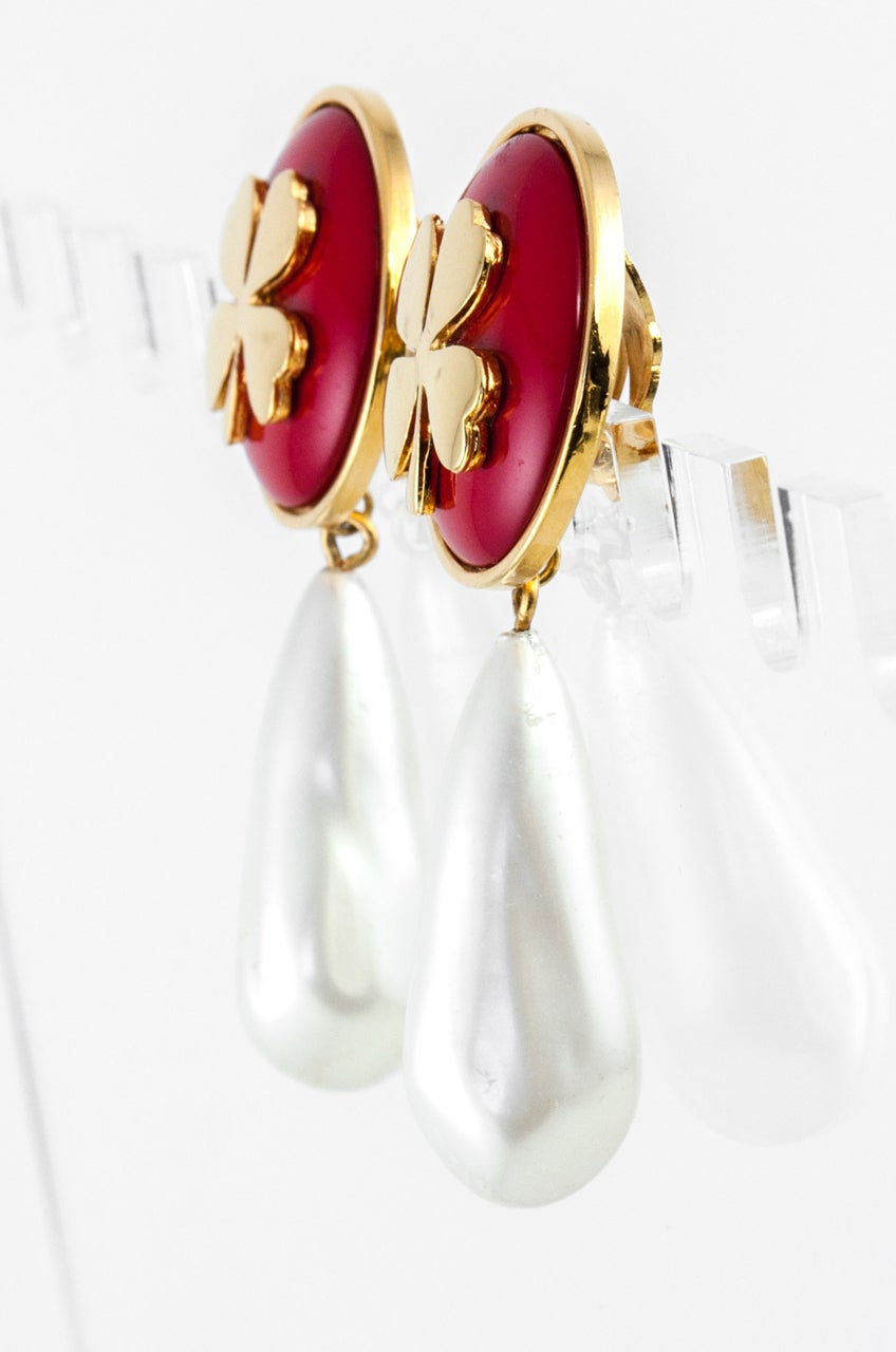 chanel pearl earrings on ear