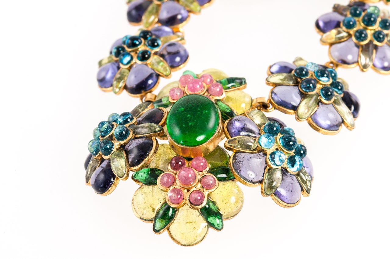 Stunning Floral Gripoix Necklace by Chanel 3