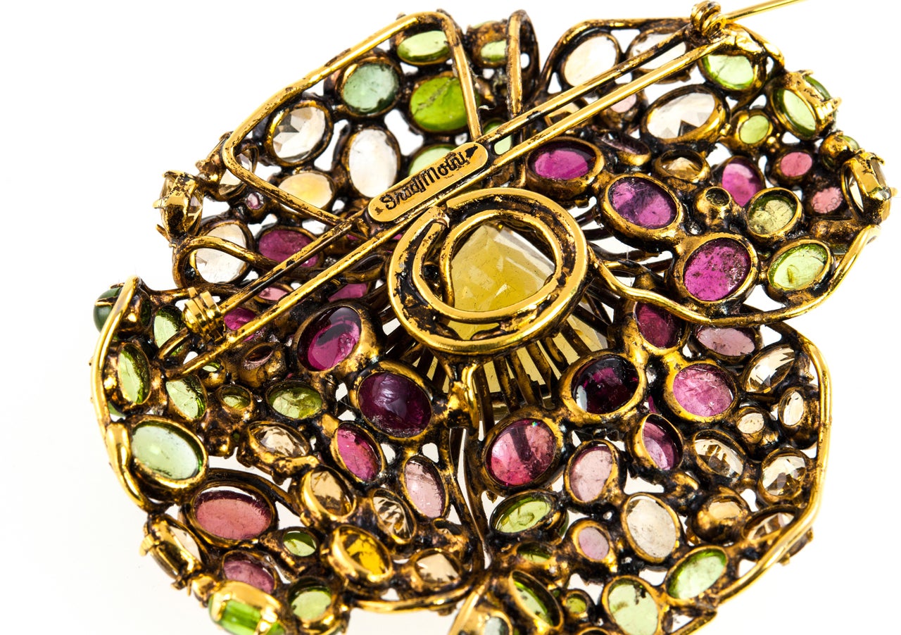 Iradj Moini Large Flower Brooch In Excellent Condition For Sale In Palm Desert, CA