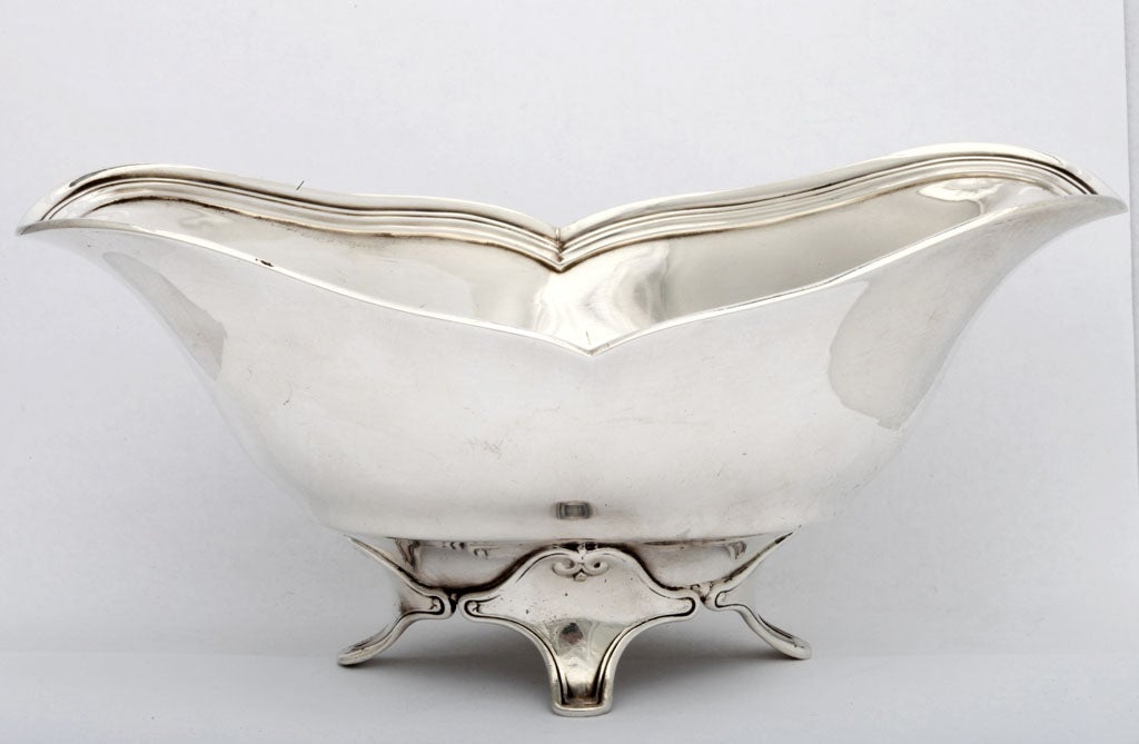 Tiffany Sterling Silver Gravy/Sauce  Boat In Excellent Condition In New York, NY