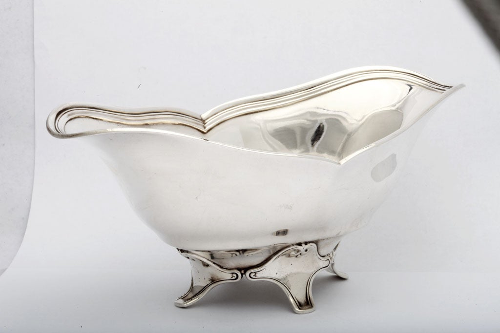 Sterling silver gravy/sauce boat, Tiffany and Company, New York, 1903-1904. @7 1/8