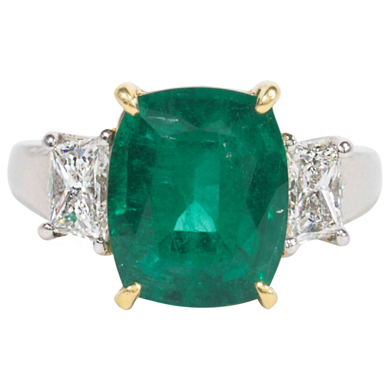 Fine Cushion Cut Emerald and Diamond Ring For Sale at 1stDibs