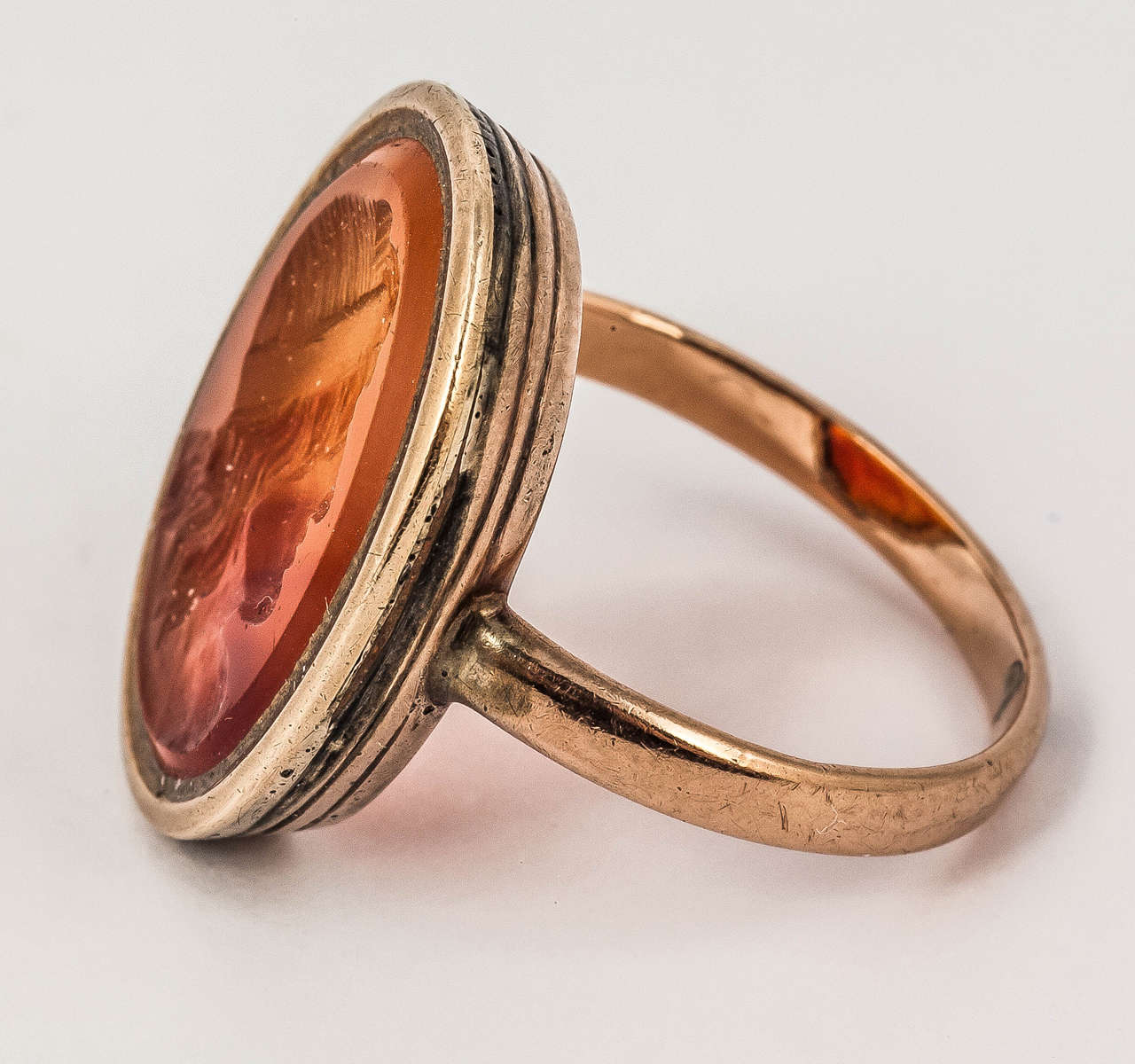 Antique Georgian Gold Signet Ring with Carnelian Intaglio Profile In Excellent Condition For Sale In London, GB