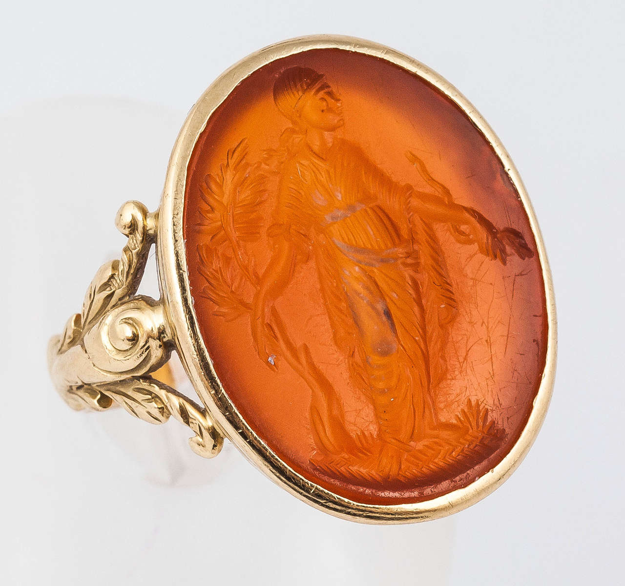 Interesting Carnelian intaglio signet ring with classical engraving in 18ct Gold setting. Finger size U