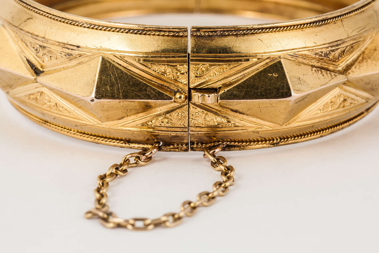 Women's Victorian Gold Bangle Bracelet