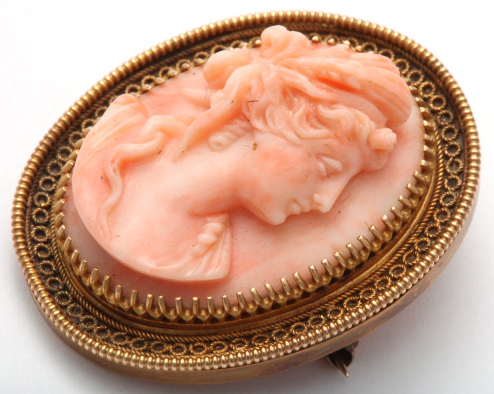 cameo coral