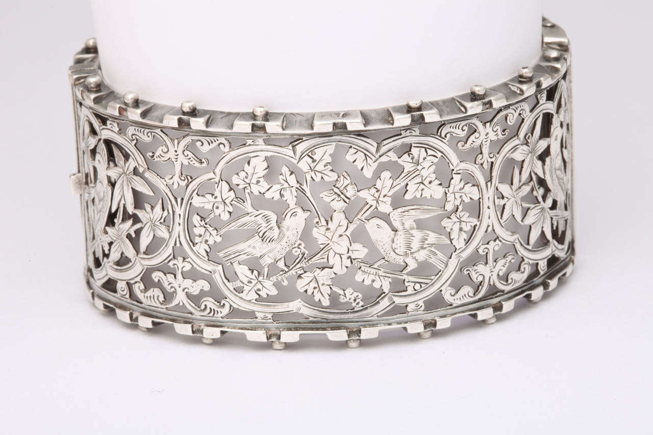 Antique Victorian Sterling Silver Openwork Bracelet In Excellent Condition For Sale In Stamford, CT