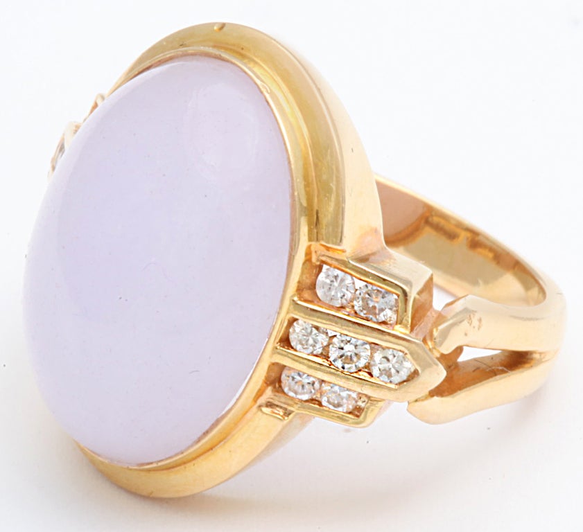 Round Cut Lilac Jade and Diamond  GOLD Ring For Sale