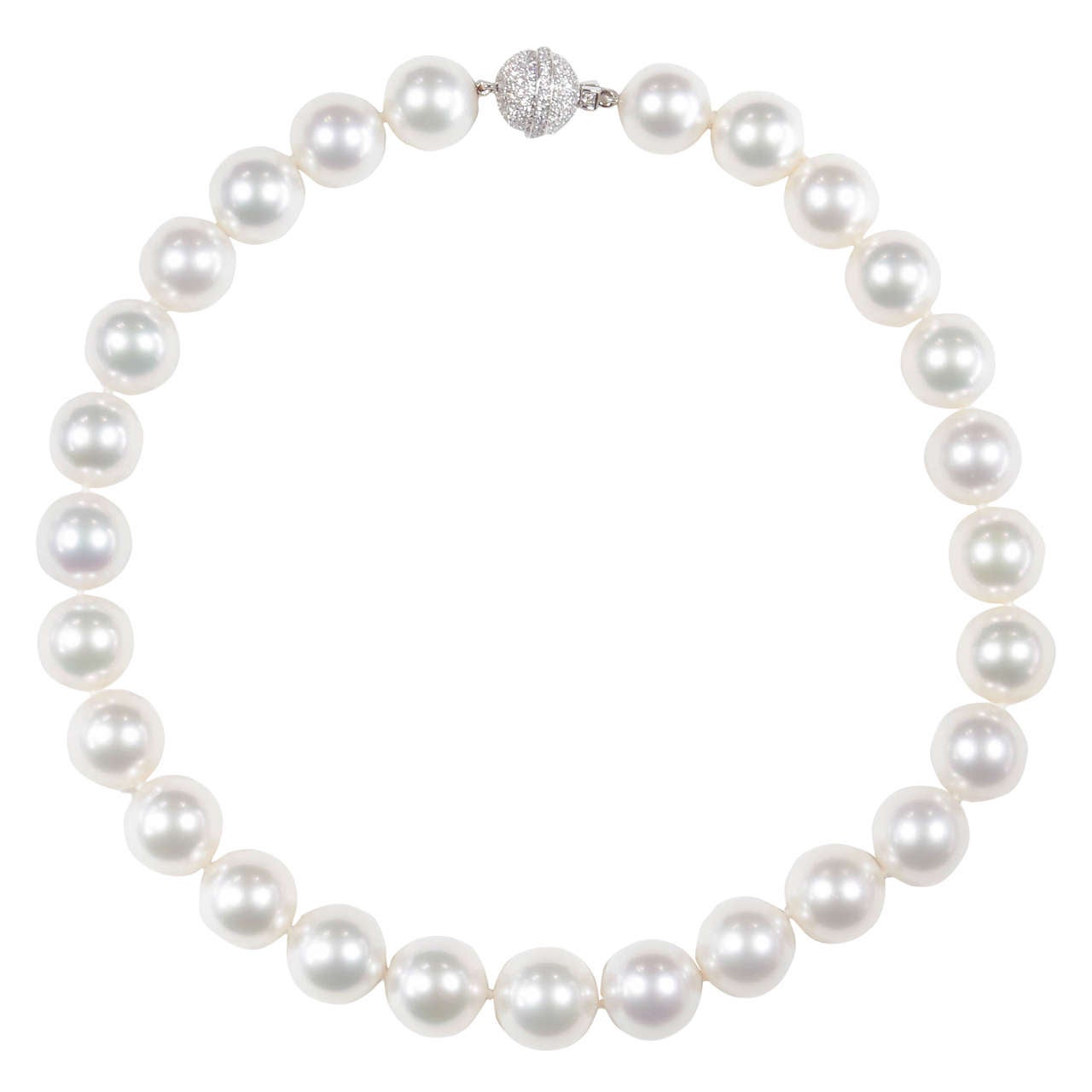 Important South Sea Pearl Necklace with Diamond Clasp
