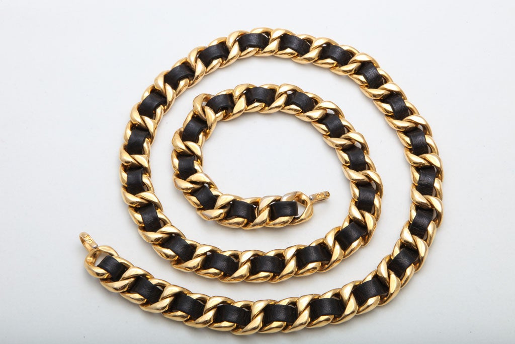 CHANEL BLACK/GOLD CHAIN NECKLACE/BELT 2