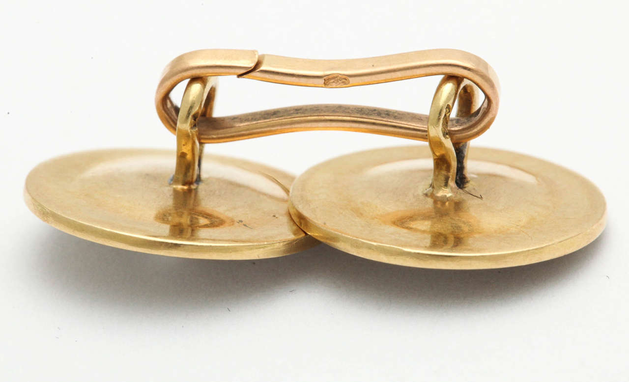 Women's or Men's French Pearl Two Color 18k Gold Cufflinks, Paris, 1960s For Sale