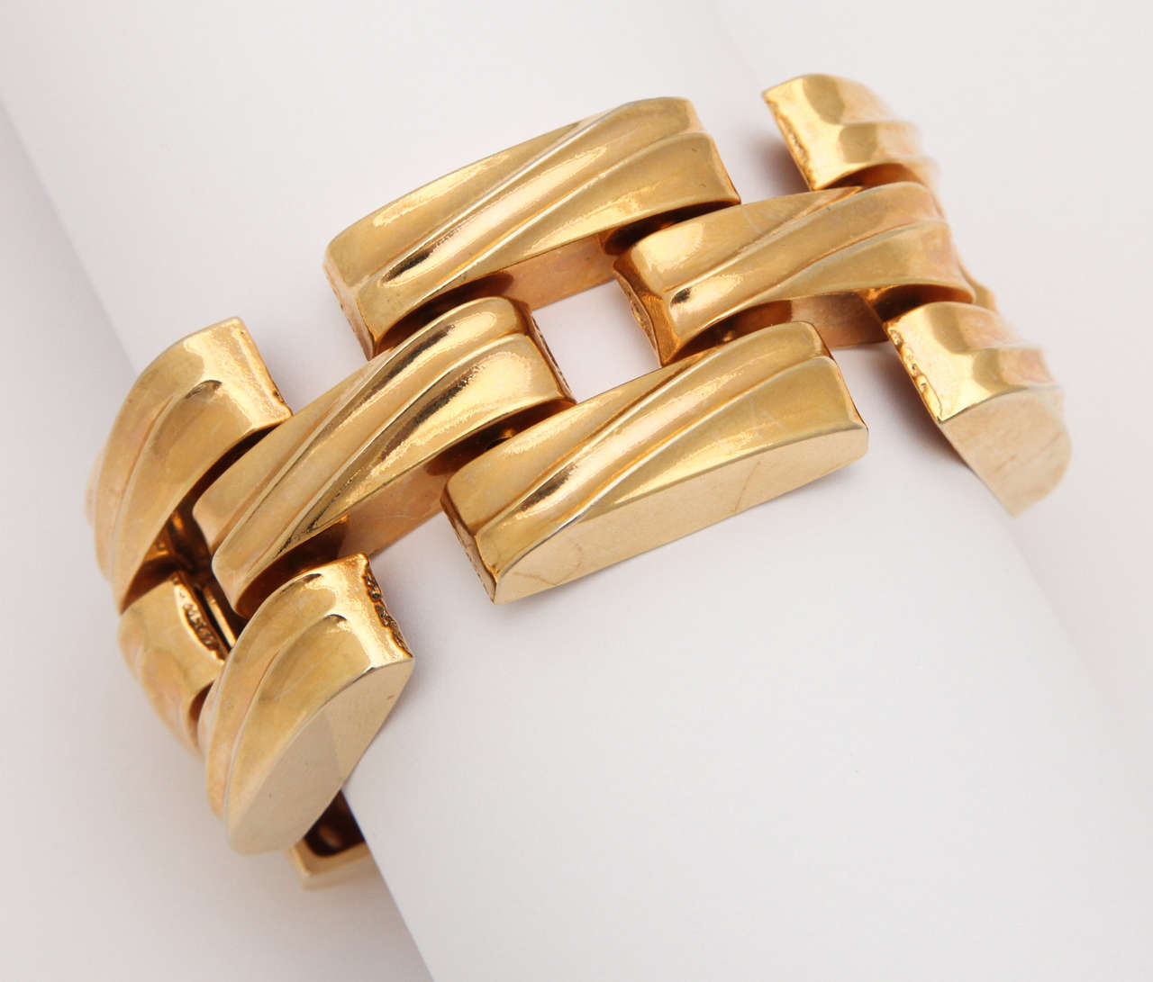 gold costume jewelry bracelets