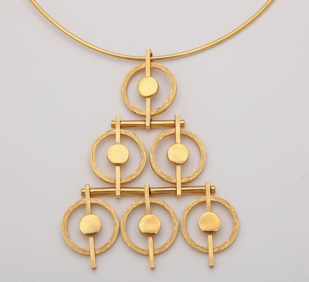 Trifari Modern Geometric Pendant Choker In Excellent Condition In Stamford, CT