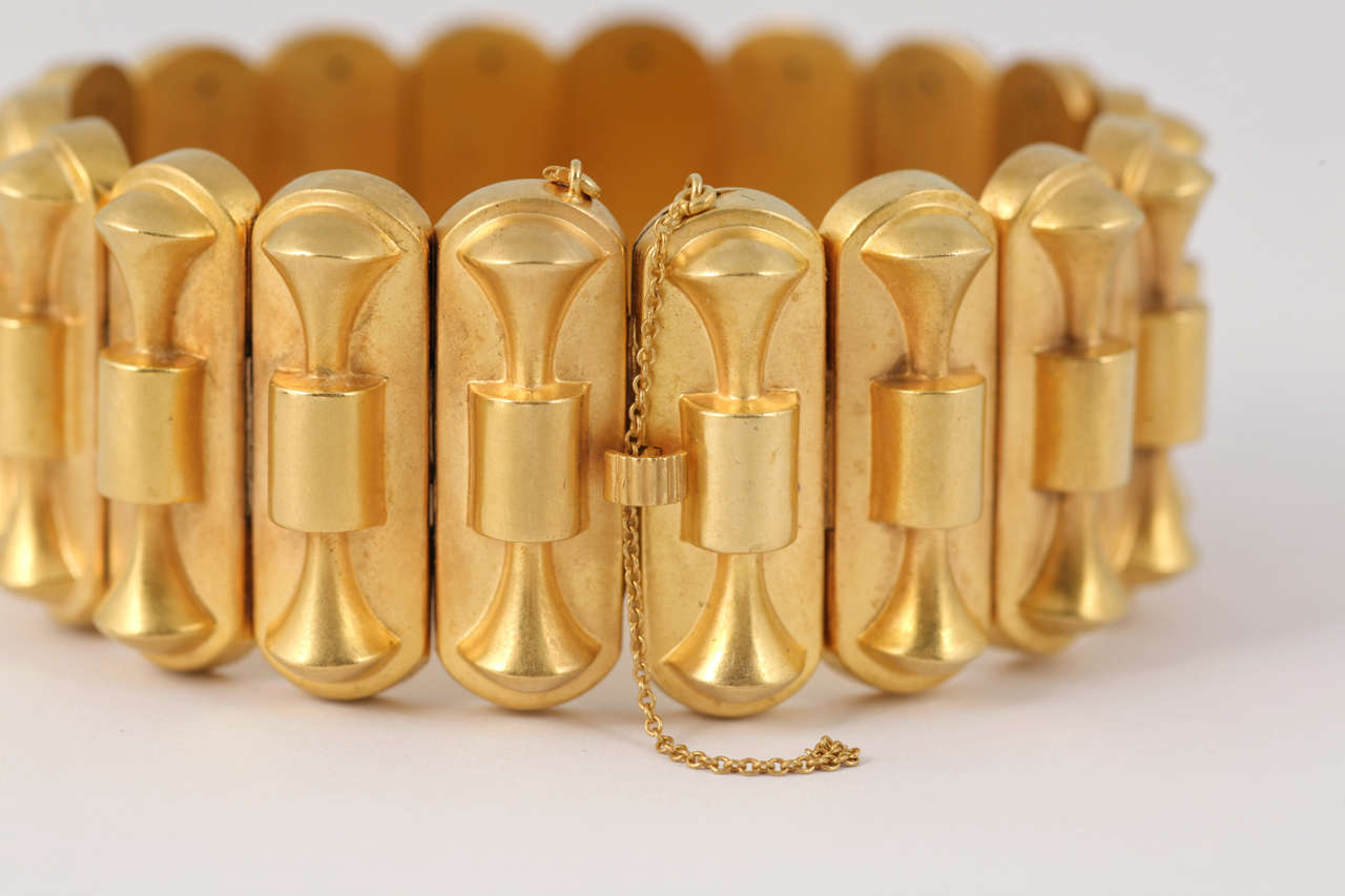Victorian gold bracelet For Sale at 1stDibs