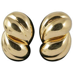 Pomellato Gold Clip On Earrings 3