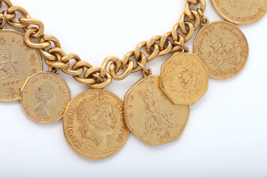 small gold coin necklace
