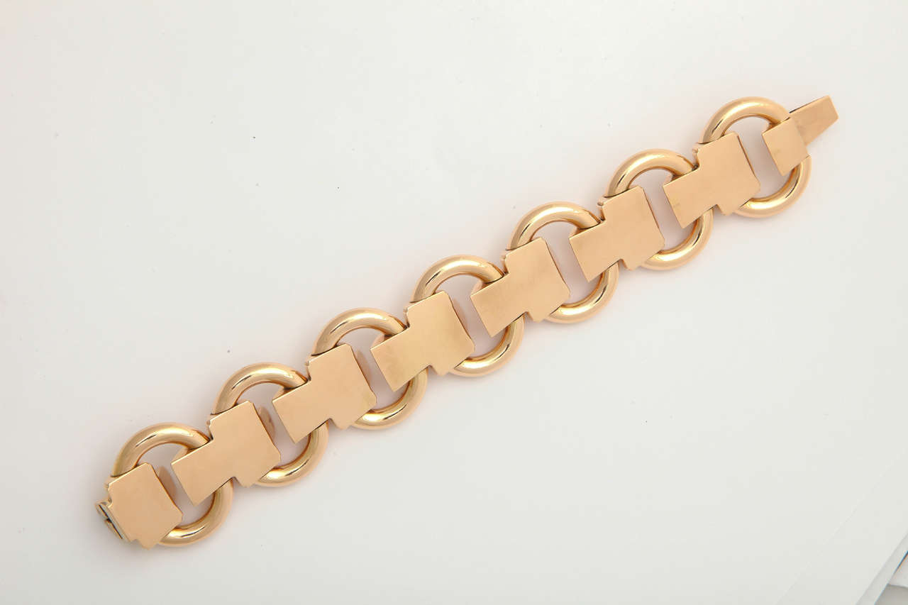 1940s French Gold Bracelet In Excellent Condition In New York, NY