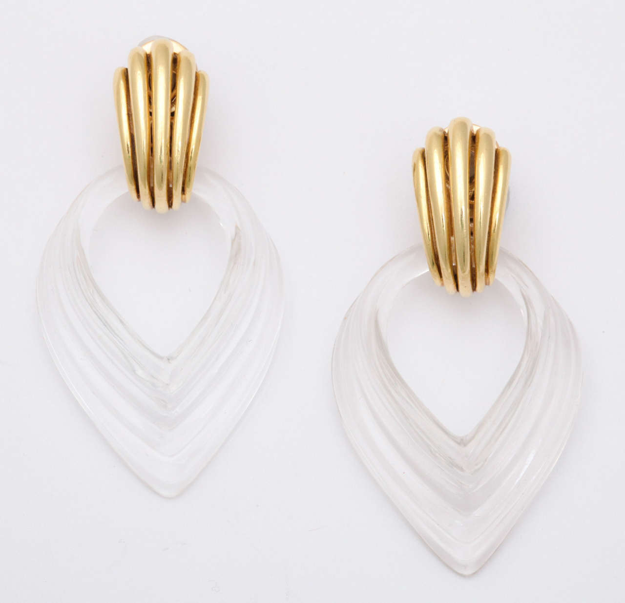 Carved Rock Crystal and Gold Clip on Earrings In Excellent Condition In New York, NY