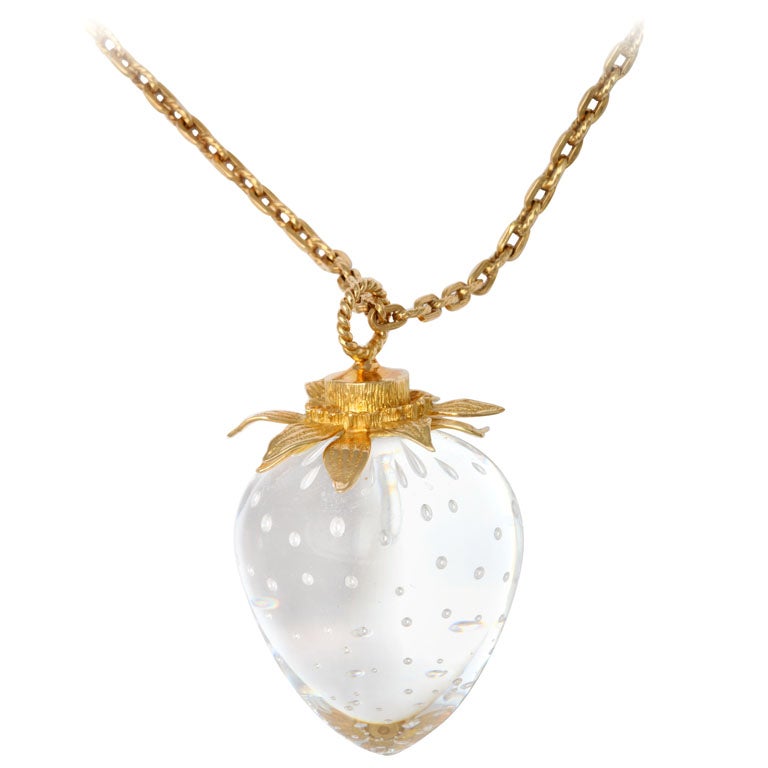 Steuben Strawberry On Chain For Sale at 1stdibs